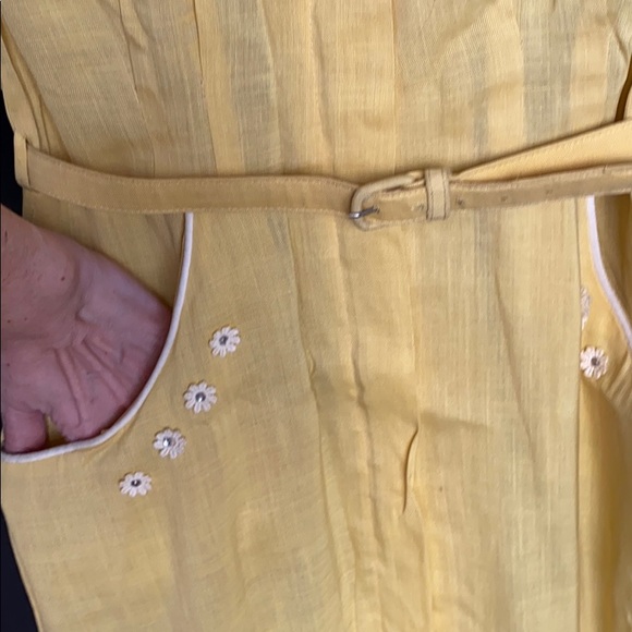 Vintage Linen Yellow Daisy Dress - Picture 5 of 6